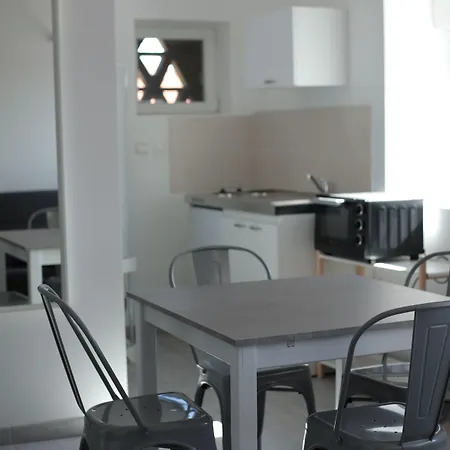 Chez Mary Apartamento *